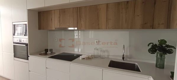 Apartamento T3 para Venda em Benfica