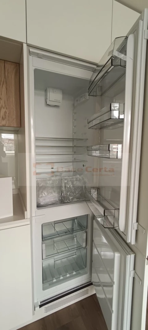 Apartamento T3 para Venda em Benfica
