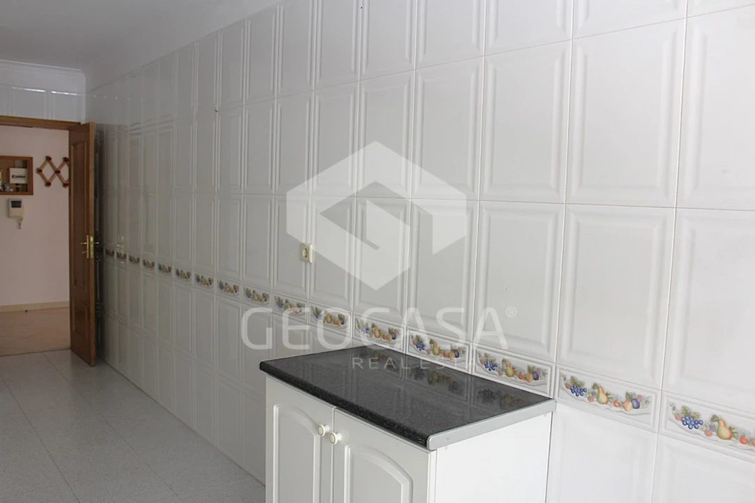 Apartamento T2 para Arrendamento em Cacém e São Marcos Foto 4