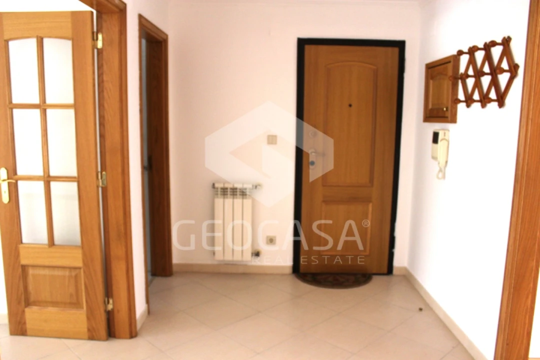 Apartamento T2 para Arrendamento em Cacém e São Marcos Foto 16