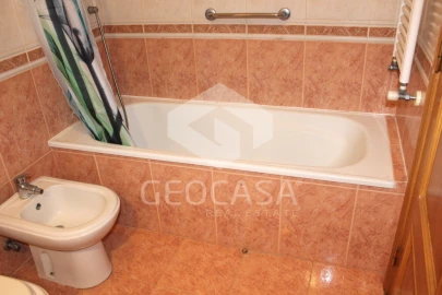 Apartamento T2 para Arrendamento em Cacém e São Marcos