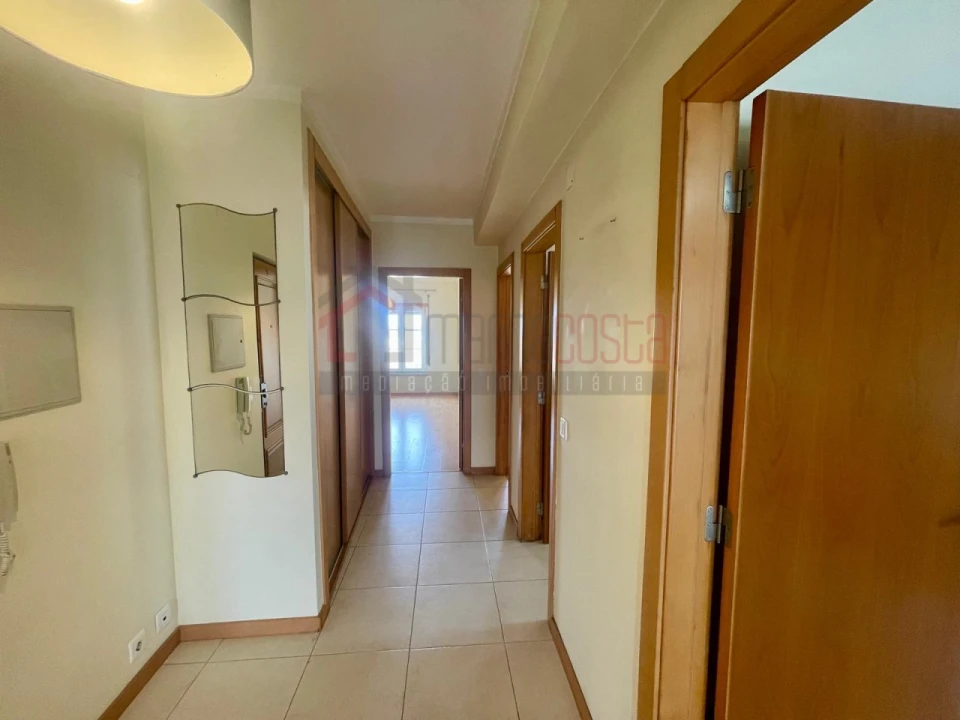 Apartamento T2 para Venda em Peniche Foto 4