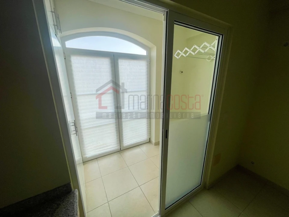 Apartamento T2 para Venda em Peniche Foto 6