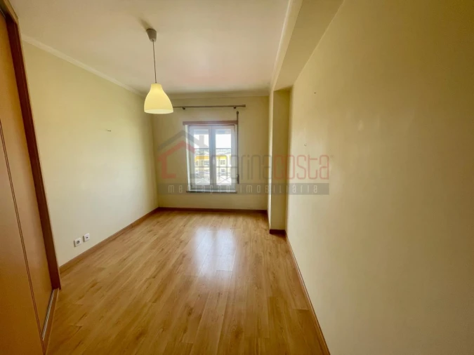 Apartamento T2 para Venda em Peniche Foto 10