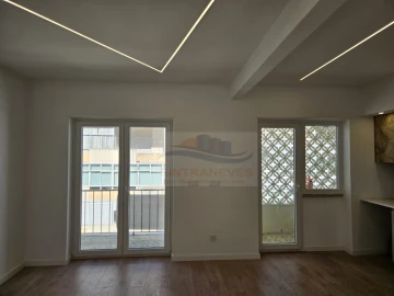 Apartamento T3 para Venda em Venteira