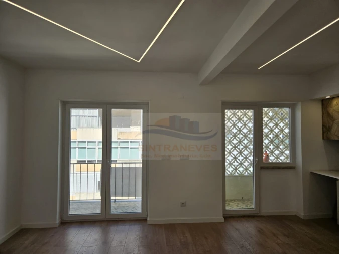 Apartamento T3 para Venda em Venteira Foto 4