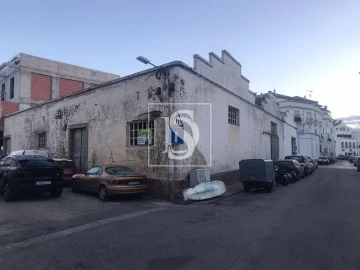 Armazém para Venda em Tavira (Santa Maria e Santiago)