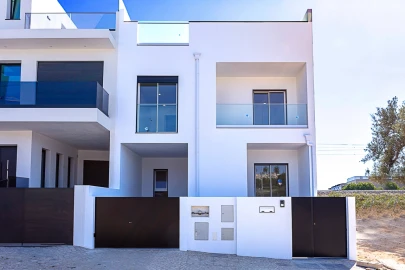 Moradia T4 para Venda em Tavira (Santa Maria e Santiago)