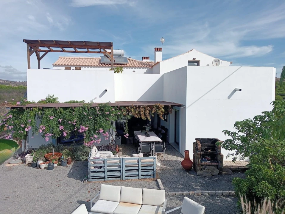 Moradia T3 para Venda em Conceição e Cabanas de Tavira Foto 1