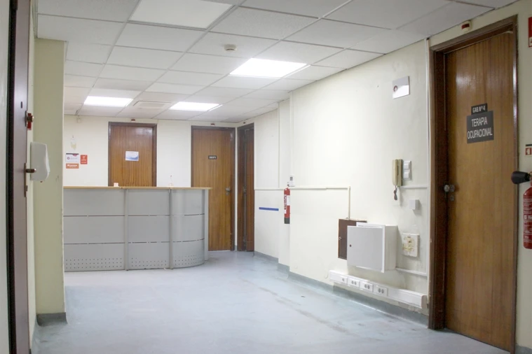 Loja para Venda em Almada, Cova da Piedade, Pragal e Cacilhas Foto 4