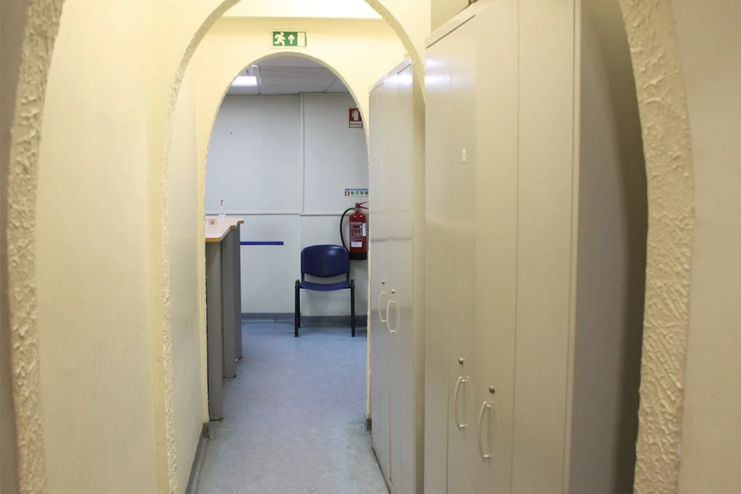 Loja para Venda em Almada, Cova da Piedade, Pragal e Cacilhas Foto 1