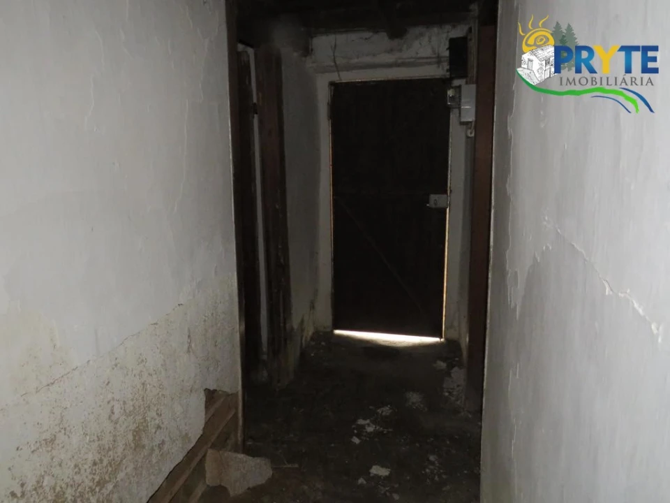 Moradia T2 para Venda em Fratel Foto 12