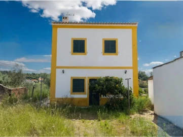 Moradia T2 para Venda em Coruche, Fajarda e Erra