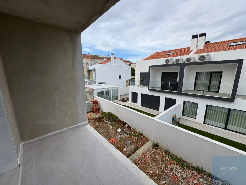 Moradia T3 para Venda em São Domingos de Rana Foto 20