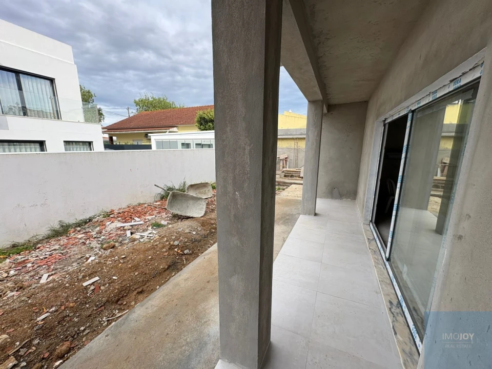 Moradia T3 para Venda em São Domingos de Rana Foto 27