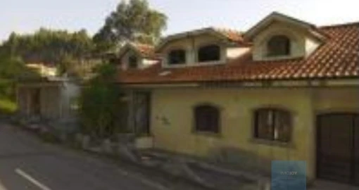 Moradia T3 para Venda em Lordelo