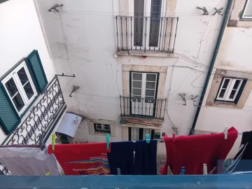 Apartamento T2 para Venda em Santa Maria Maior
