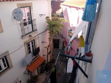 Apartamento T2 para Venda em Santa Maria Maior