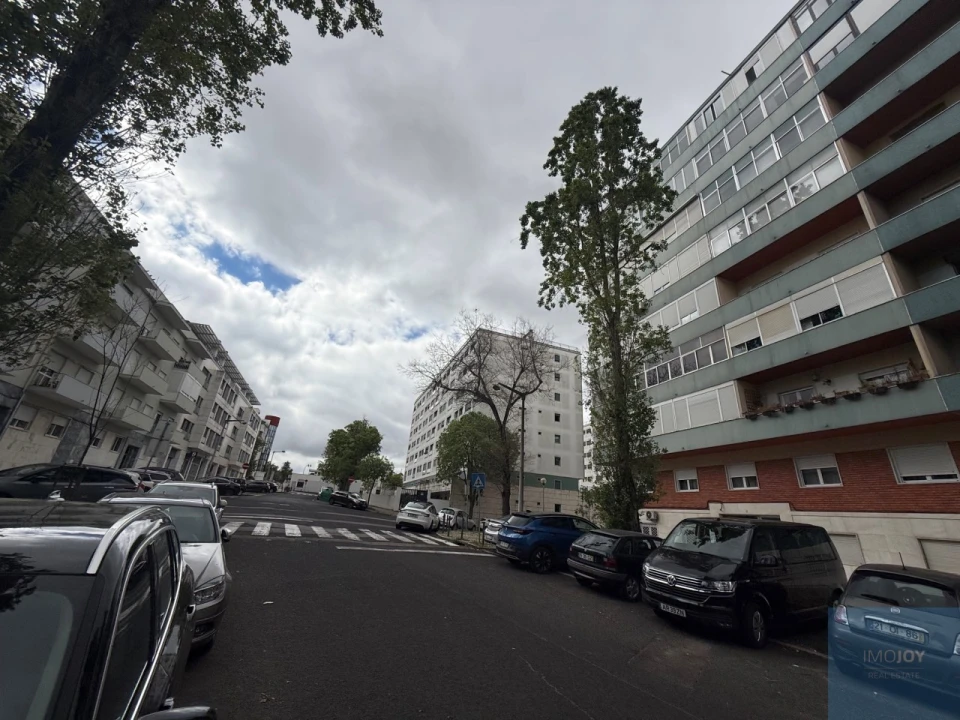 Apartamento T3 para Venda em Benfica Foto 41