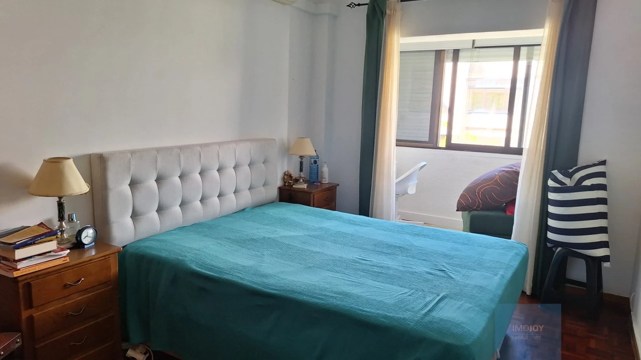 Apartamento T2 para Venda em Costa da Caparica Foto 14