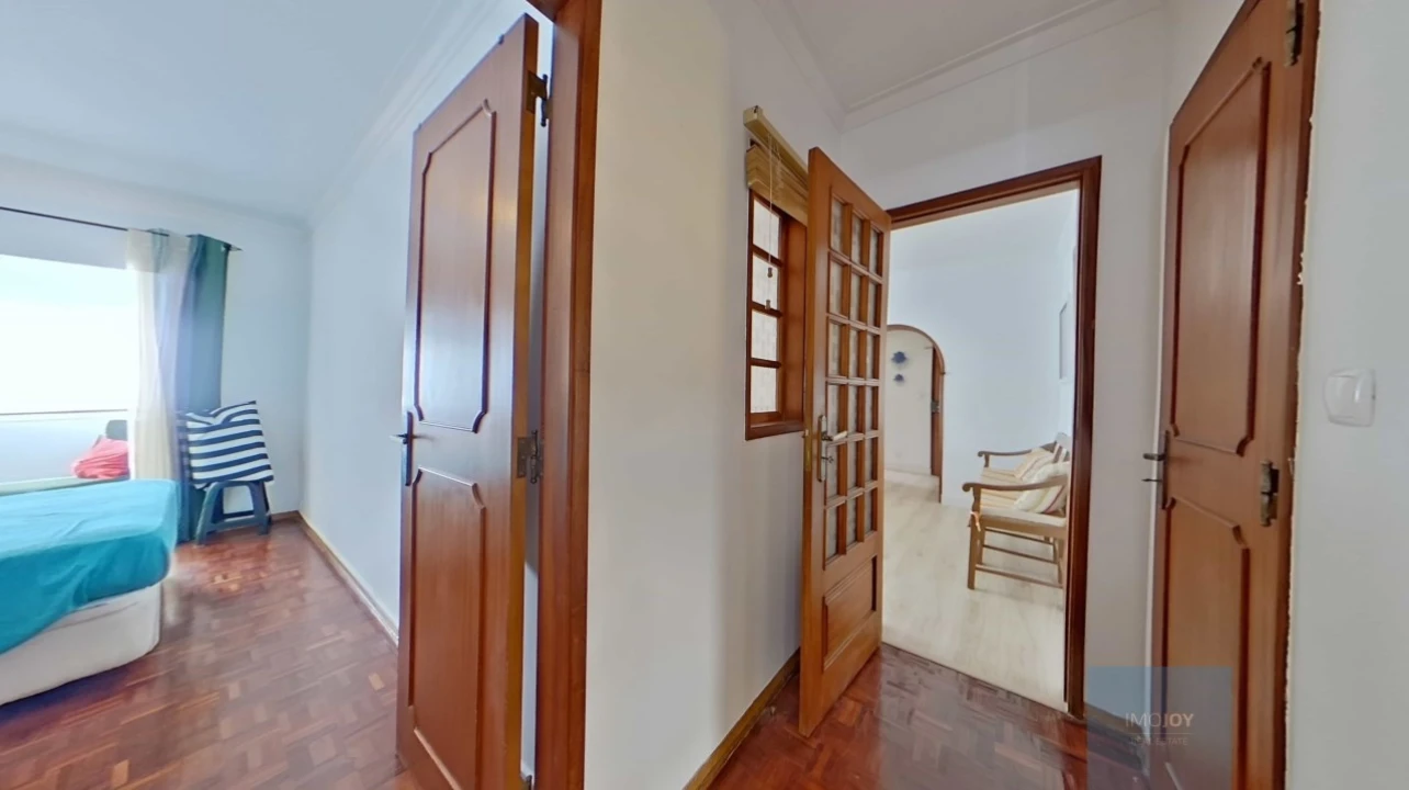 Apartamento T2 para Venda em Costa da Caparica Foto 16