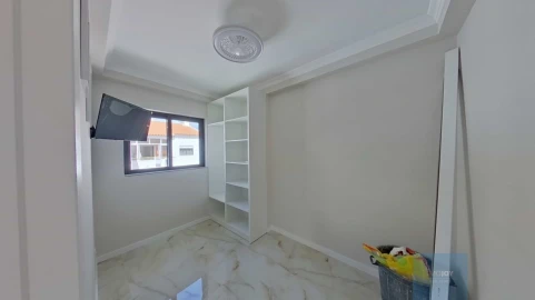 Apartamento T1 para Venda em Albufeira e Olhos de Água