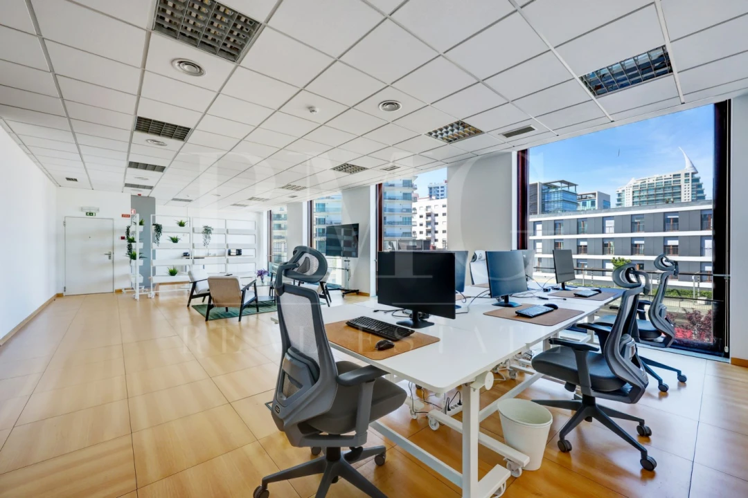 Escritório para Arrendamento em Parque das Nações Foto 1