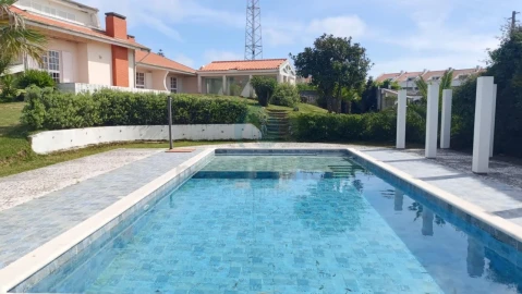 Moradia T10 para Venda em Arcozelo
