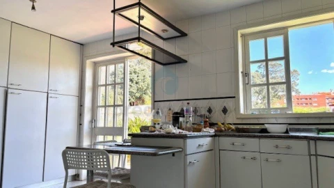 Moradia T10 para Venda em Arcozelo