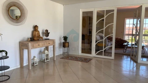 Moradia T10 para Venda em Arcozelo