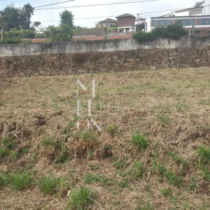 Terreno para Venda em Fiães Foto 2