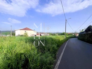 Terreno para Venda em Fiães