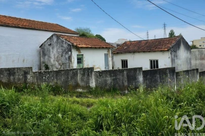 Moradia T2 para Venda em Anta e Guetim