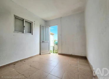 Moradia T2 para Venda em Anta e Guetim