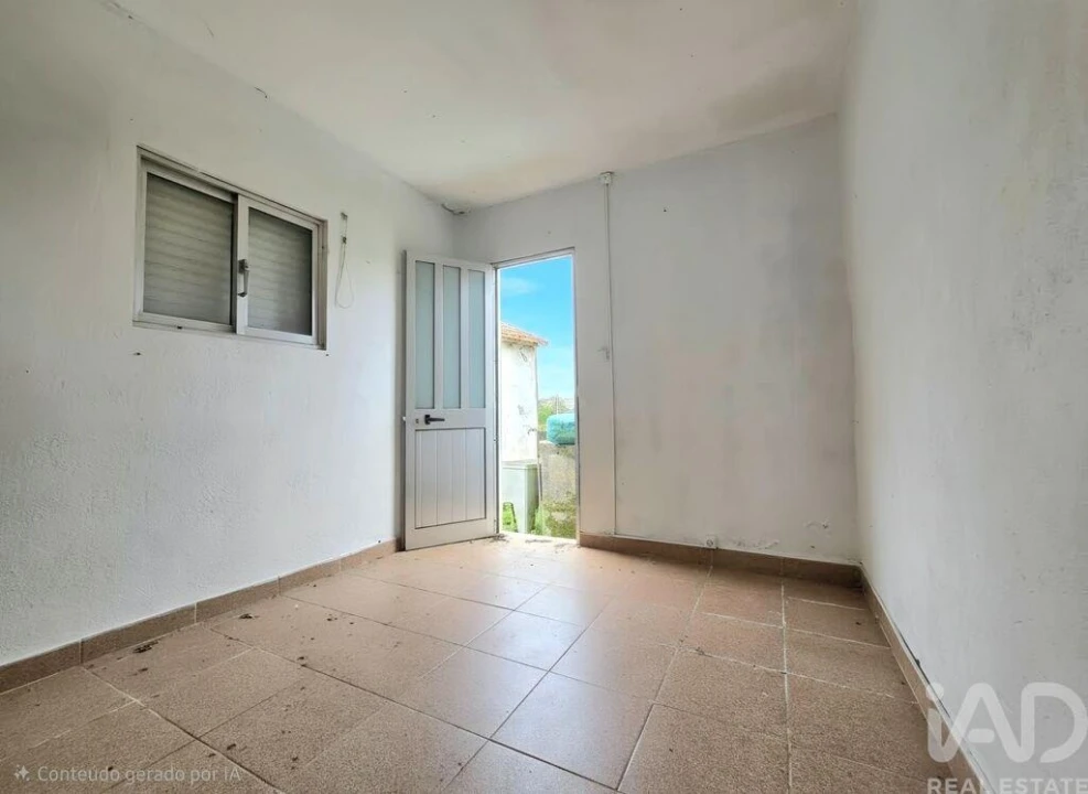 Moradia T2 para Venda em Anta e Guetim Foto 17