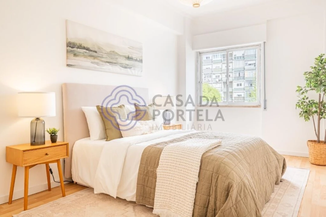 Apartamento T3 para Venda em Alfragide Foto 9