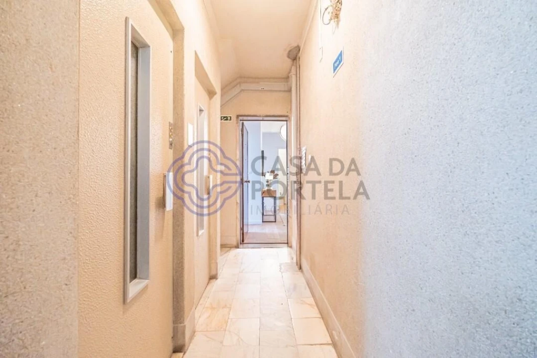 Apartamento T3 para Venda em Alfragide Foto 42