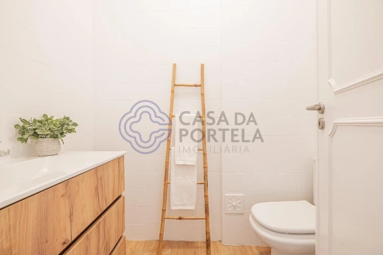 Apartamento T3 para Venda em Alfragide Foto 35