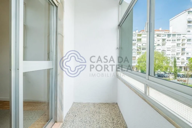Apartamento T3 para Venda em Alfragide Foto 44