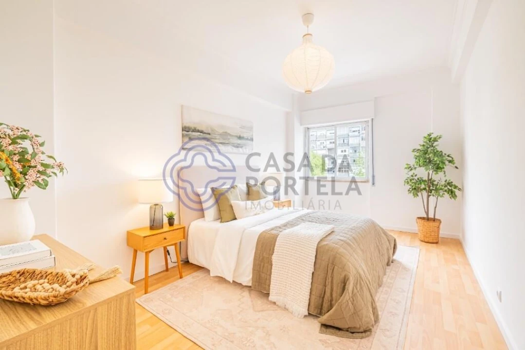 Apartamento T3 para Venda em Alfragide Foto 1