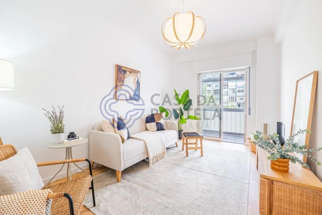 Apartamento T3 para Venda em Alfragide Foto 2