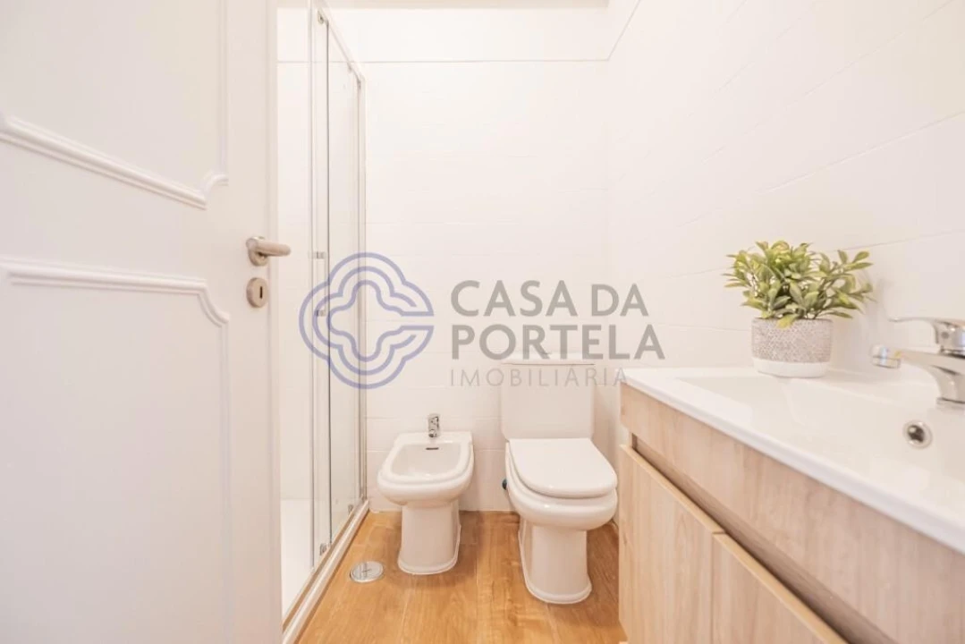 Apartamento T3 para Venda em Alfragide Foto 30