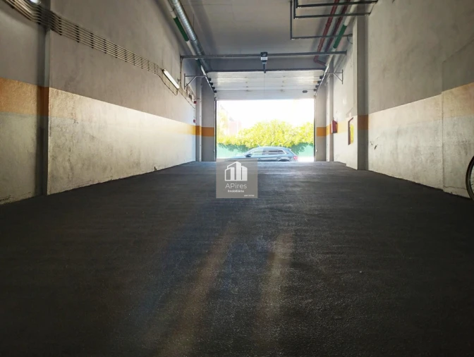 Apartamento T2 para Venda em Costa da Caparica Foto 32