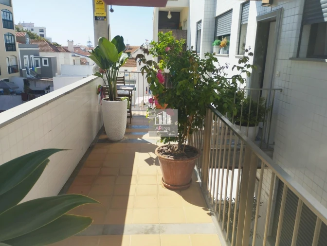 Apartamento T2 para Venda em Costa da Caparica Foto 29