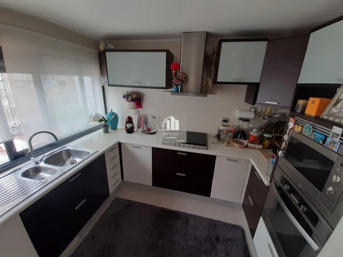 Apartamento T2 para Venda em Costa da Caparica Foto 25