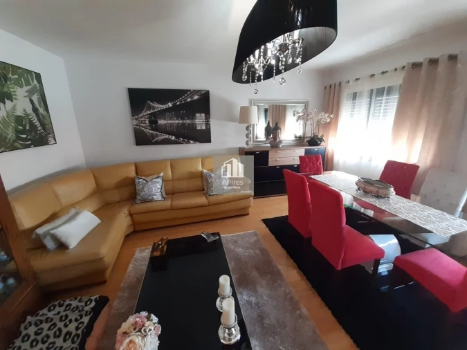 Apartamento T2 para Venda em Costa da Caparica Foto 3