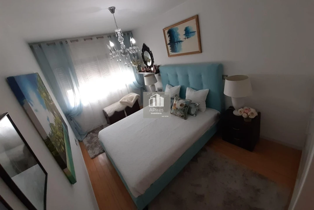 Apartamento T2 para Venda em Costa da Caparica Foto 23