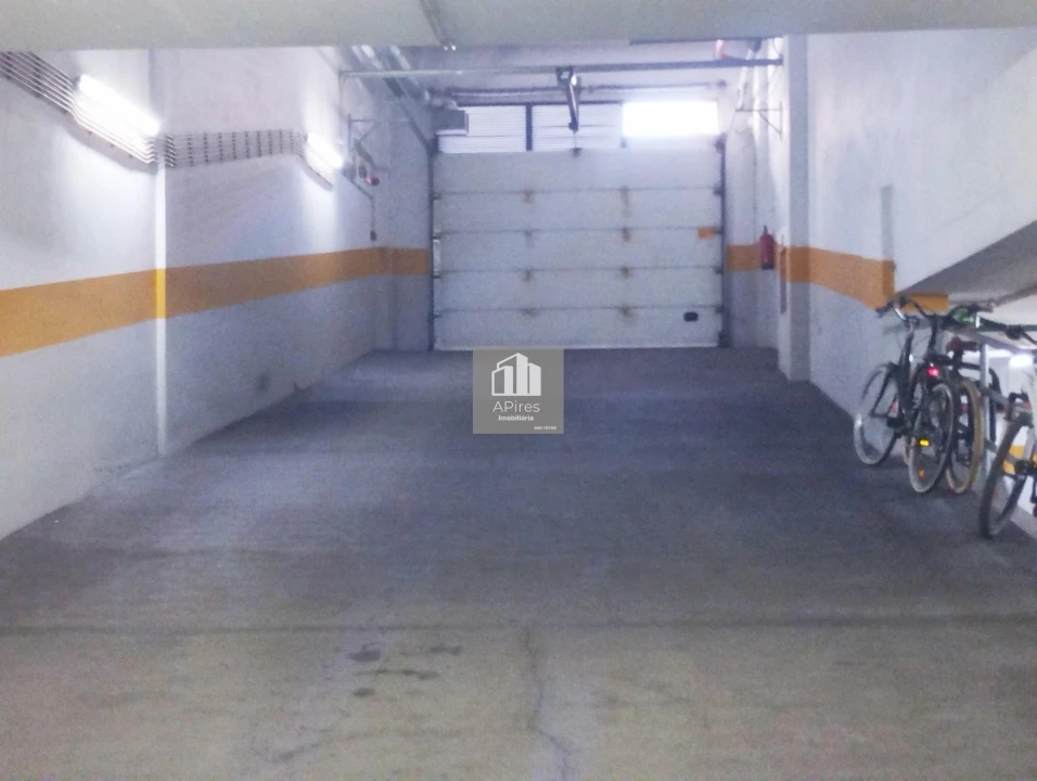 Apartamento T2 para Venda em Costa da Caparica Foto 33