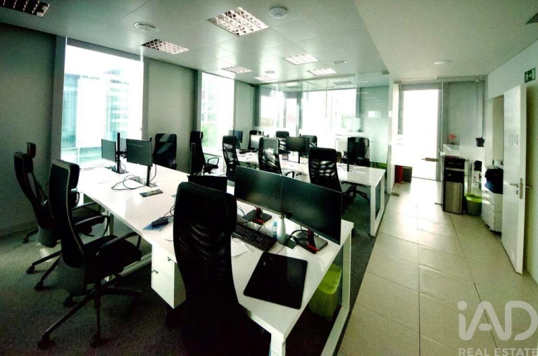 Escritório para Arrendamento em Olivais Foto 4