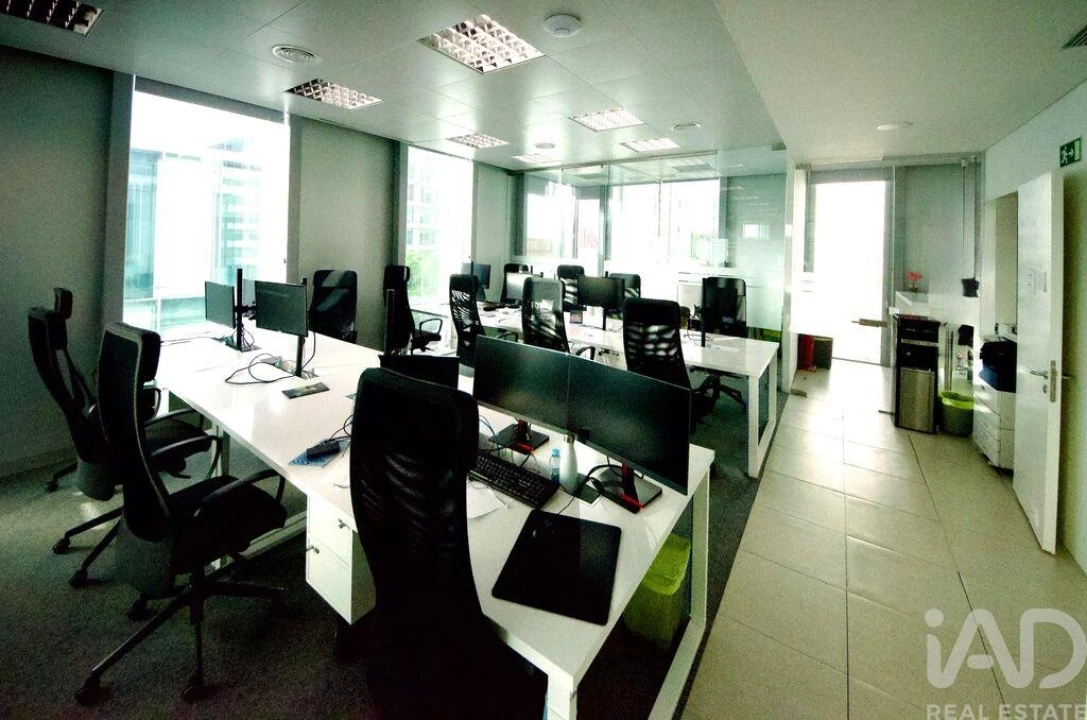 Escritório para Arrendamento em Olivais Foto 4